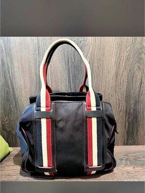 MZ WALLACE Bag Color Block Tote in Black & Red